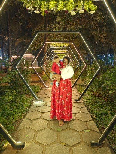 Shruti with her child
